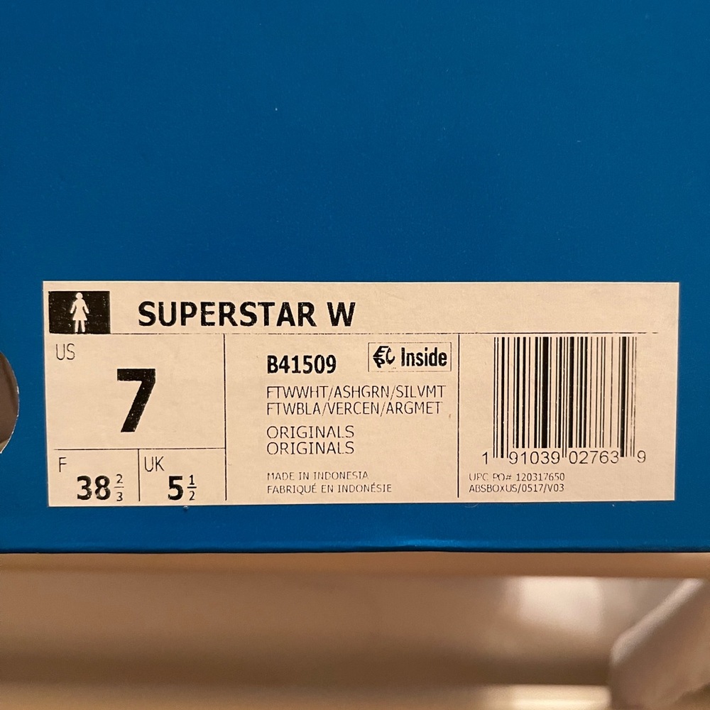 Adidas original Superstar sneakers- 7
